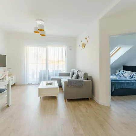 Sunset Iv, Nadmorska 98b Apartment