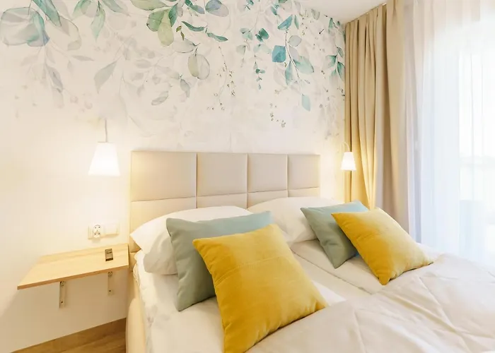 Sunset Iv, Nadmorska 98b