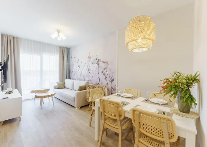 Sunset Iv, Nadmorska 98b *