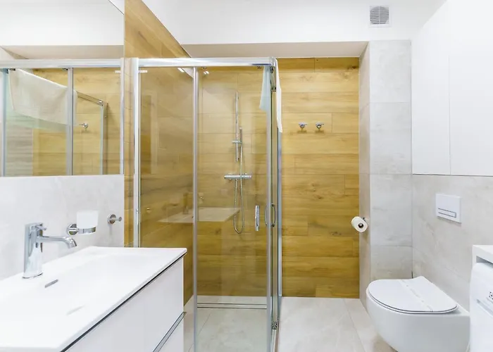 Sunset Iv, Nadmorska 98b