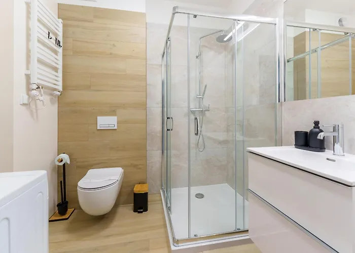 Sunset Iv, Nadmorska 98b