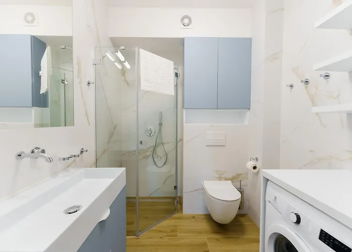 Sunset Iv, Nadmorska 98b *